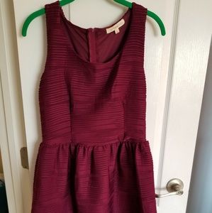 Junior's Burgundy Sleeveless formal dress SizeL